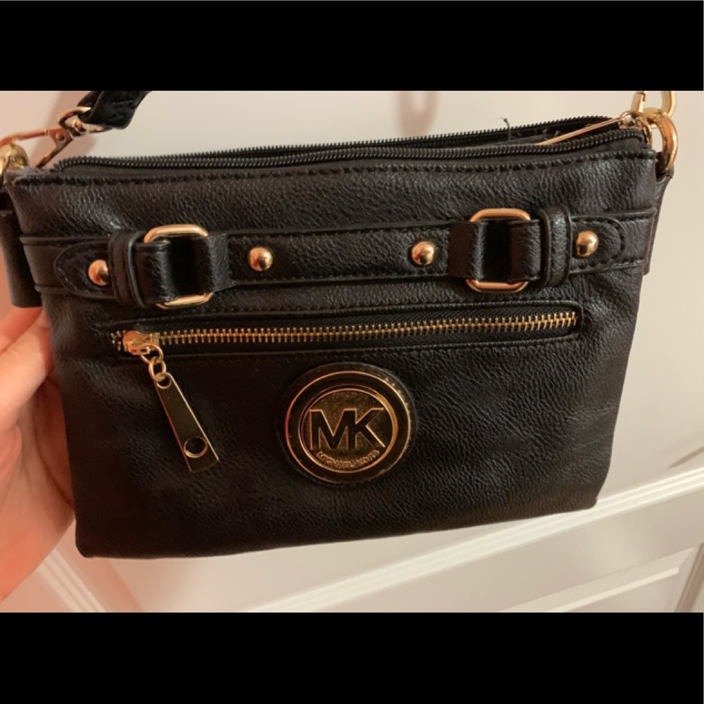 Black and Gold MICHAEL KORS cross body bag